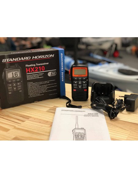 VHF PORTABLE HX210