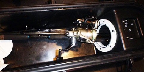 ajouter une trappe étanche dans le coffre du Marlin 438
